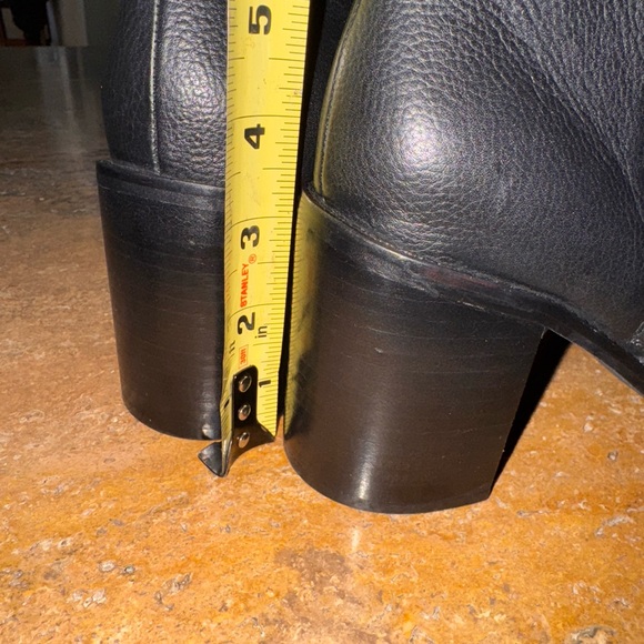 Seychelles Black Leather Womens Zipper Ankle Boots NWOT Size 10 - Picture 8 of 12